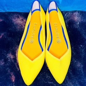 COPY-  sz 8 bright yellow pointed toe flat.  Brand new with no box